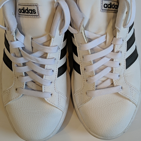 Adidas Cloudfoam Court Shoe Size 7 - Picture 2 of 6